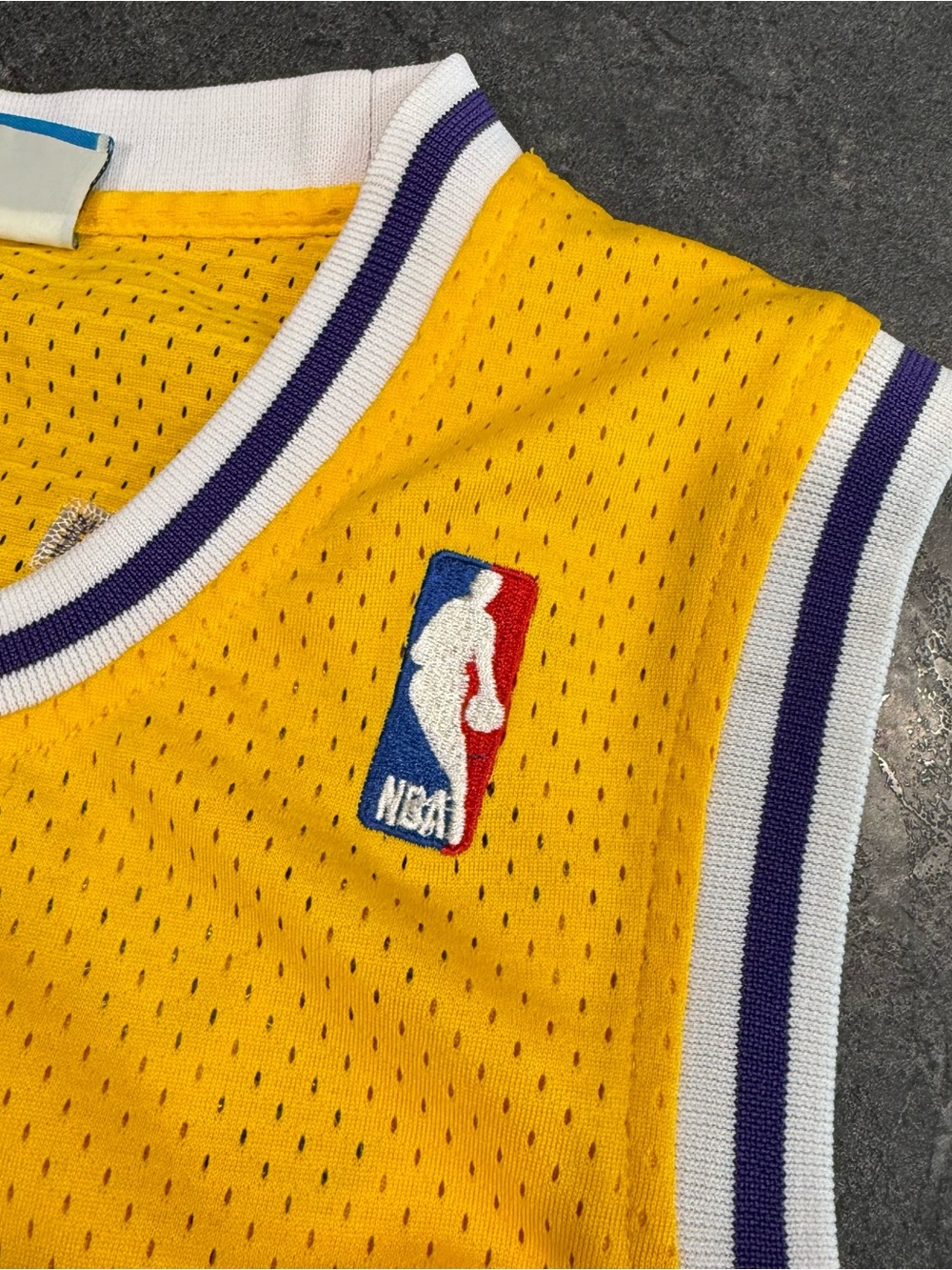 Adidas NBA Hardwood Classics Magic Johnson LA Lakers 32 Jersey Large - Picture 10 of 14